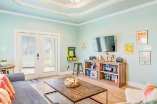 Steps to Beach! 4BR Designer Home Fire Pit - 0