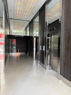 Spacious BGC 2 BR with a view - Manila - 5