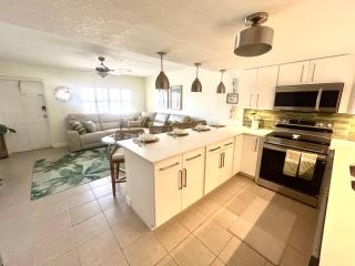 Treasure Island Birdsong Beach Condo#14 - 2