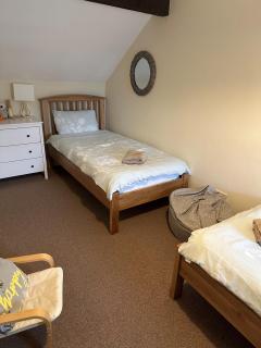 Trotters Place - Bradwell - 2