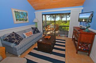 Enjoy beautiful gulf front views from this two bedroom on Captiva - 6