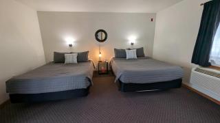 Fife Lake Lodge - Double Queen Room with Lake Access - 7
