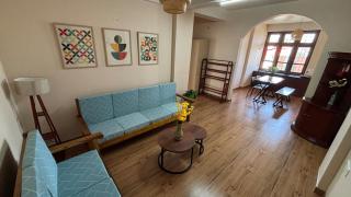 Bivar Road Retreat - 0