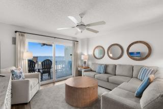 Boardwalk Unit E4 - 4