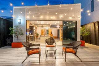 Luxury Spa House Hot Tub, Sauna & Mini Golf - 3