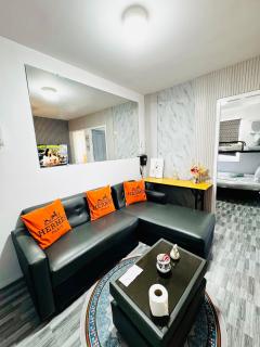 Caren 8-Spatial Condo Maa 2br fully-furnished wtih unli Pool access - 5