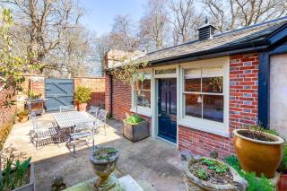 The Old Courtyard - 2