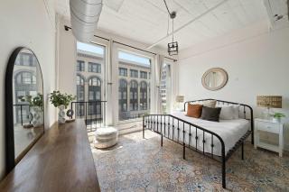 Woolworth Loft - Stylish Gaslamp Stay and Sleeps 8! - 8