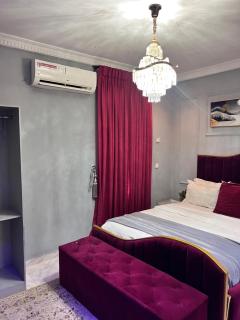 Executive 2-Bedroom Apartment - 4