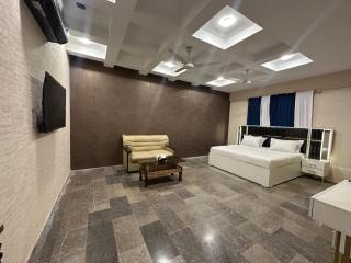 Royal Comfort - 6