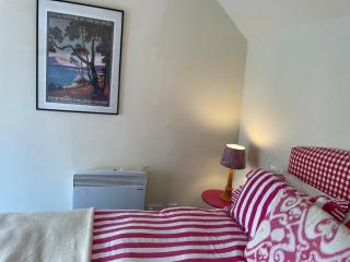 The sunny Stables Cottage - 3