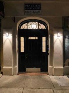 Huge Desk - Central - Soak Tub - Walkscore 98 - 0