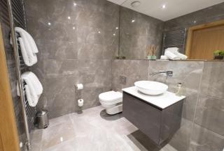 Royal Gardens Apartment 10 - 3