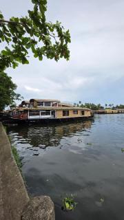 Alleppey Houseboats, Alleppey Boat House - Waves and Dales Alleppey Houseboat - 2