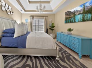 Master Suite with Private Jacuzzi Tub - 0