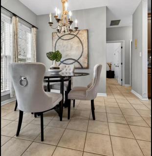 Master Suite with Private Jacuzzi Tub - 5