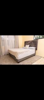 Cozy Corner Monavale - 1