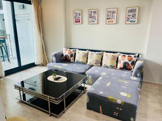 The base condo 2 bed 2 bath by Pupu - 6