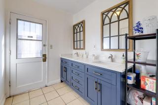 Centrally Located in SoCal! Home Close to Highways - 2