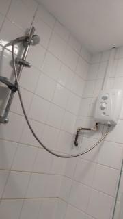 Central 4 Bed Home in Eastleigh! - 6