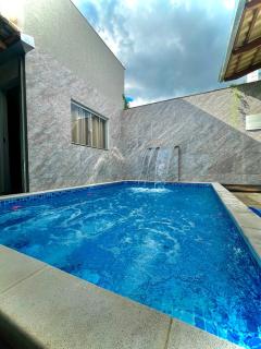 Casa com piscina 10 mim no evento MOTO GP - 0