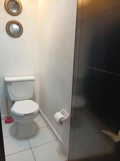 Casa tranquila y fresca Excelente ubicacion - 2