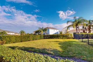 Charming 6 Bdrm Home with Open Living at Encore - 6