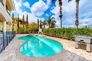 Upscale 7 Bdrm Oasis with Home Theater at Reunion - 9