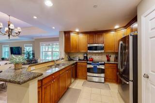 Classical 3 Bdrm Condo with Private Ground Floor Patio at Reunion - 5