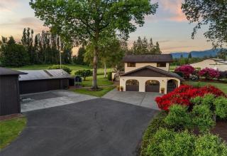 Villa Mt Rainier - 0
