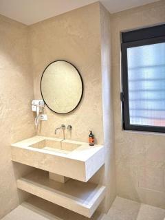 Small Cozy Studio City Center - 1