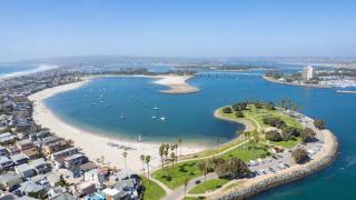 Mission Point Buyout by AvantStay Two Unit Buyout w Patio Fire Pit Close to Beach 6BDRs - 9