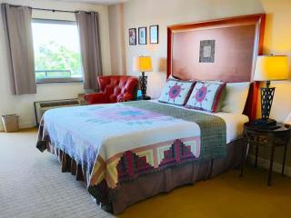 The Lodge at Russell - Russell Inn - 2