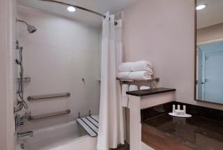 Fairfield by Marriott Inn & Suites Waller - 3