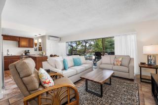 Kona Plaza 201 - 8