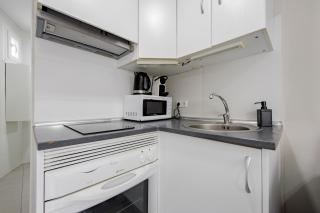 Siente Madrid para 3, al pie de Gran Vía E2 - Madrid - 1