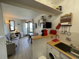 Saint-Cyprien: T2 cabine rénové 6 pers, piscine, parking, à 100m de la plage - FR-1-106-80 - 1