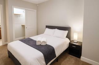 Cozy Downtown Suite Stadiums, Casino, R&R HoF - 9