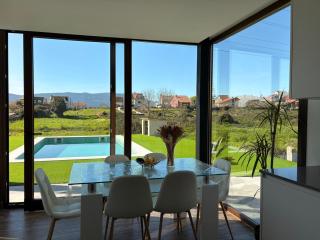 CESANTES VILLAGE e - 4