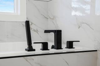 Bright 4BR Family Retreat - 3