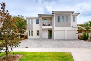 W451J - Glamorous Getaway With Themed Bedrooms at Reunion - 7