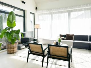 Nowoczesna Luksusowa Willa z Prywatnym Basenem, 3 Sypialnie, blisko Krakowa i Zakopanego - 9