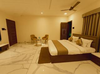 Hotel Nidhi Shree - 4
