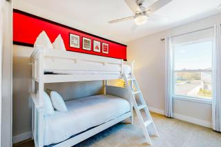 ET022 - Art Deco Townhouse with Games Room at Reunion - 2