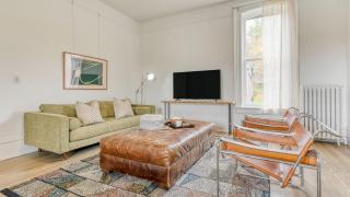 On Catskill Main Street Upscale Charm Outdoor Living Beatrice by AvantStay - 1