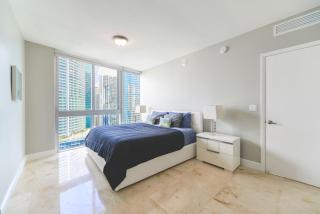 Luxury Condo at Prime Brickell Location - 9