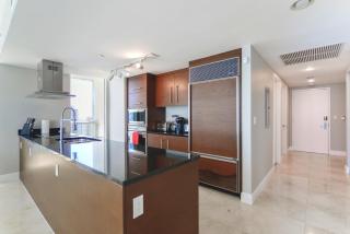 Luxury Condo at Prime Brickell Location - 8