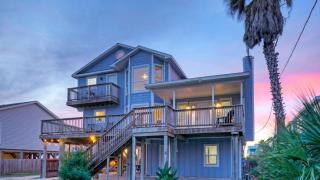 Private Pool Game Room Patio Near the Beach Palm House by AvantStay - 9