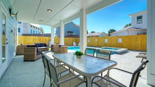 Private PoolHot Tub Near the Beach Gulf Glimpse Marlin Cove by AvantStay - 2