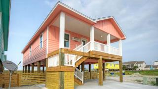 Patio Lounge w Firepit Nature Preserve Views Surf-n-dipity by AvantStay - 7